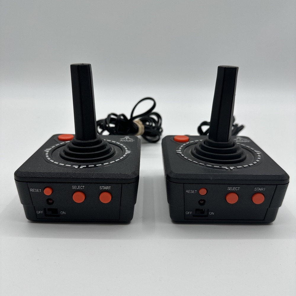 Lot 2 Atari Plug and Play TV Joystick JAKKS PACIFIC 2002 10 Games‎ Tested Works